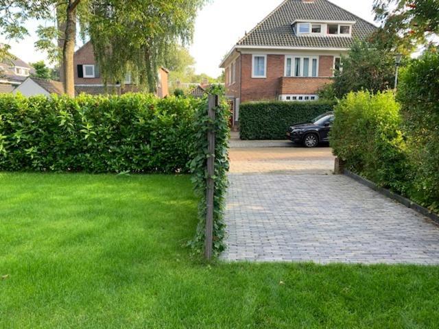 Villa Cosy Central Incl Jacuzzi Near Trainstation, Beach And City Heemstede Esterno foto