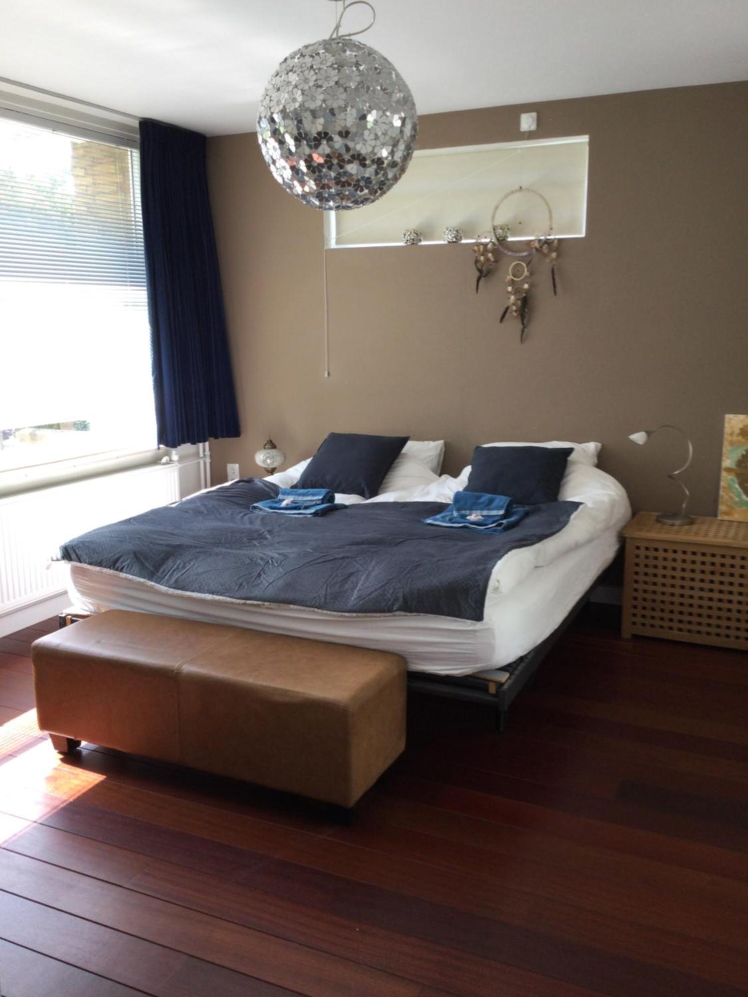 Villa Cosy Central Incl Jacuzzi Near Trainstation, Beach And City Heemstede Esterno foto